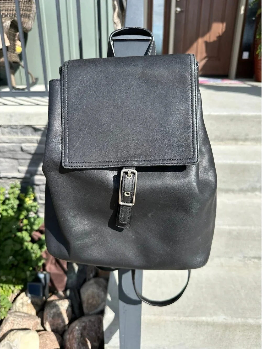 Vintage Coach Black Leather Backpack Drawstring Flap No. H8B-9827